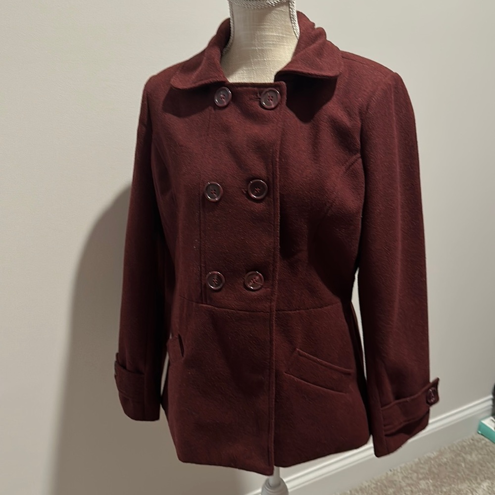 Woman’s gently used peacoat